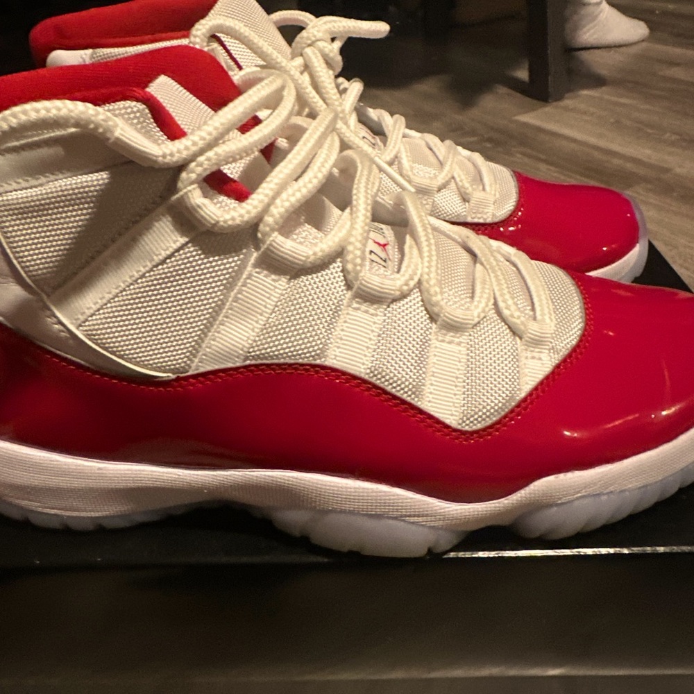 They are a 9.5 they are real but they are used but are clean